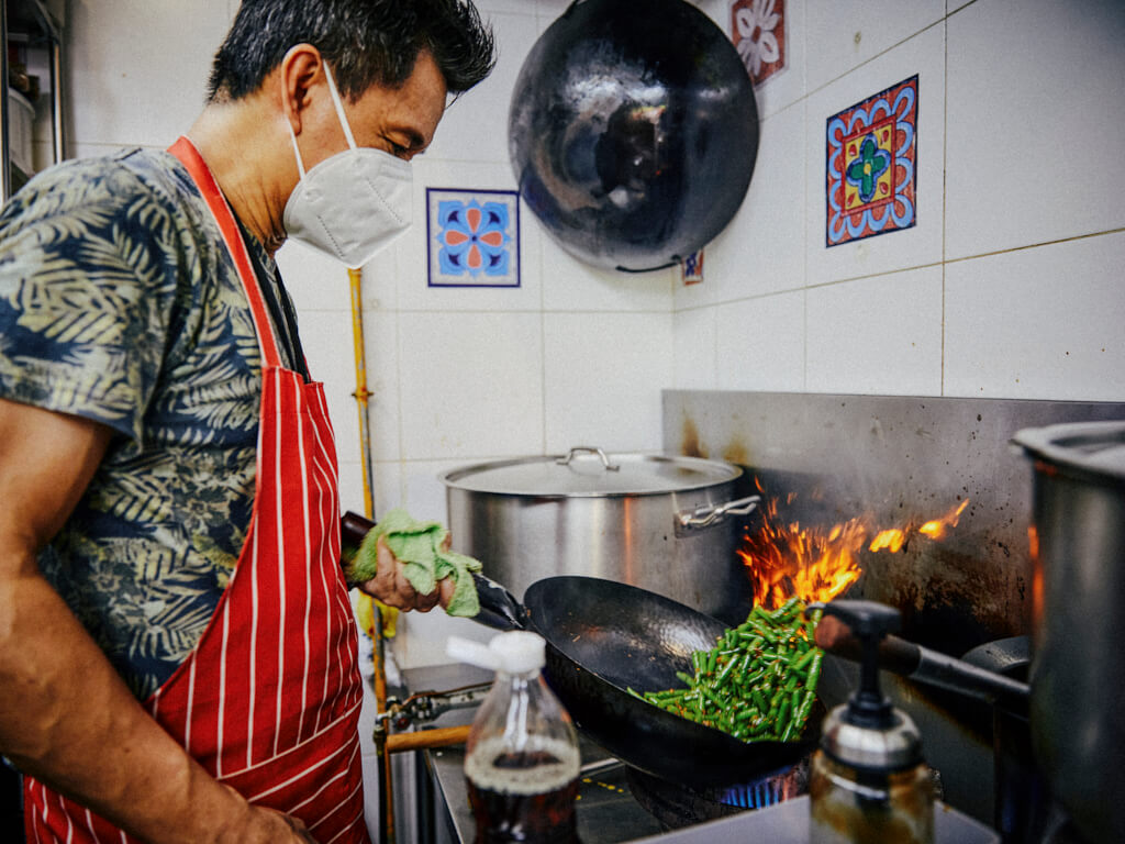 Nyonya Pok Pok Kay_Leon Sng hard at work