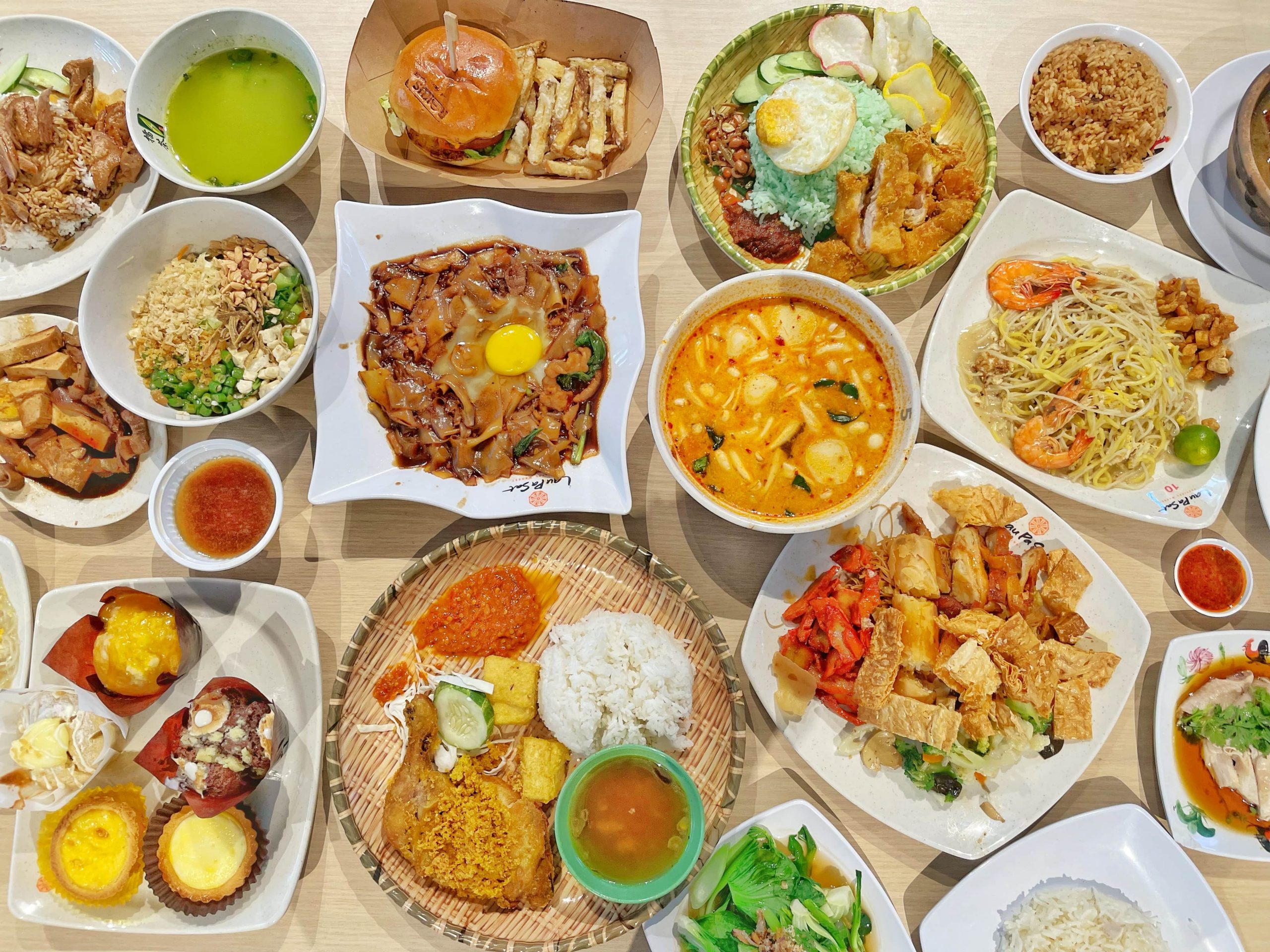 Lau Pa Sat_Food hall_range of dishes