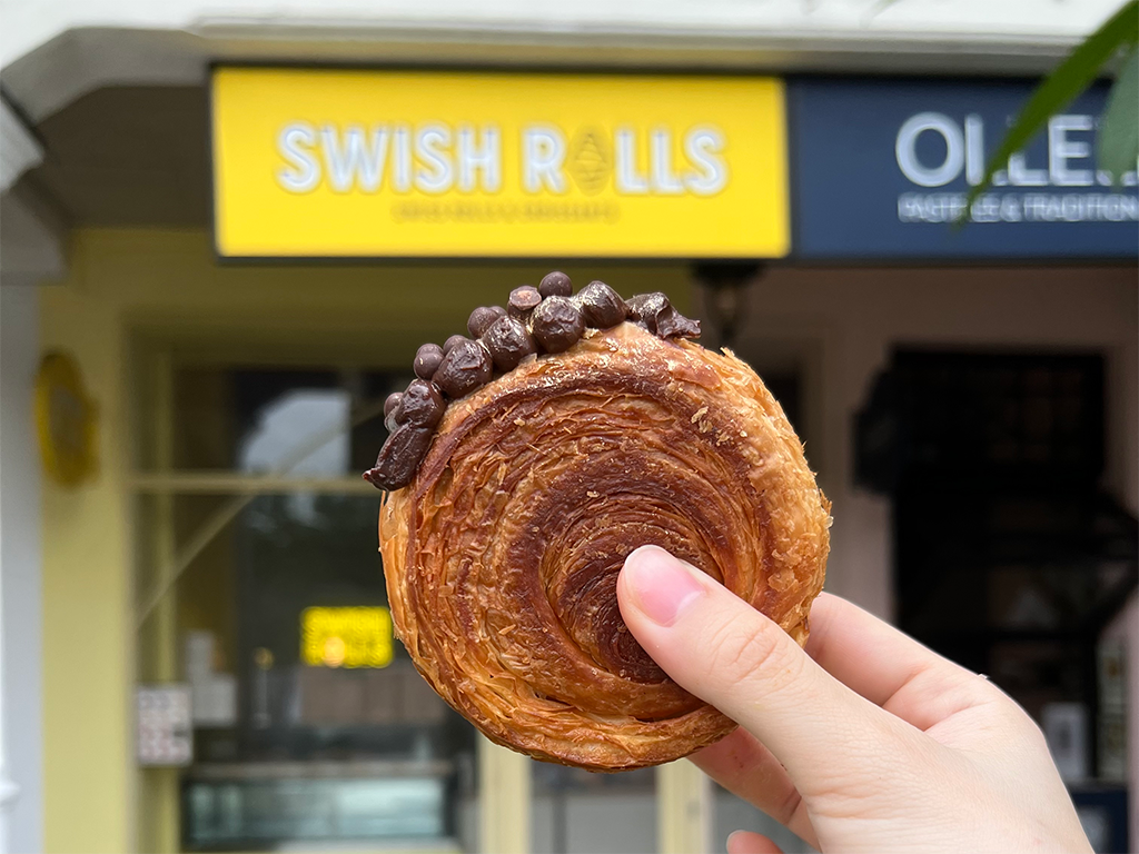 circular croissants_HungryGoWhere_Swish Rolls_Croons