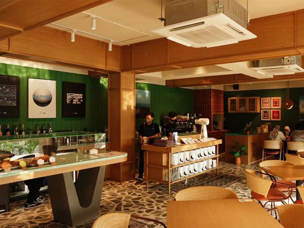 Jakarta eateries_HungryGoWhere_Common Grounds Coffee Roaster_Pondok Indah Plaza interior