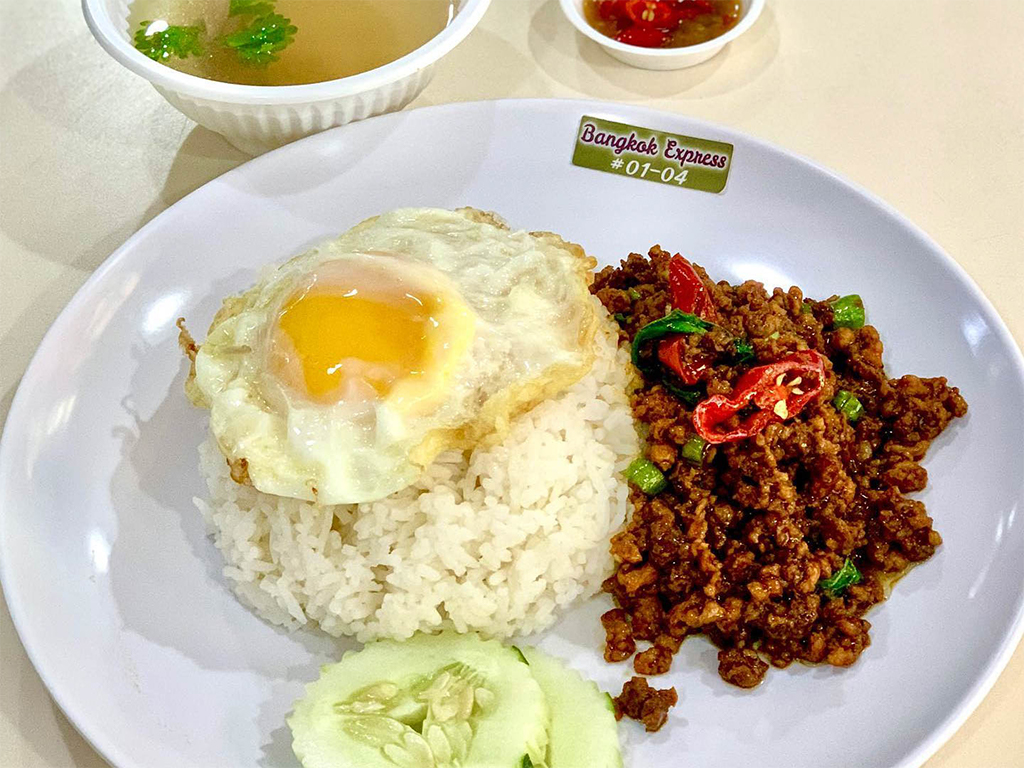 Newton food centre_HungryGoWhere_bangkok express_basil chicken set