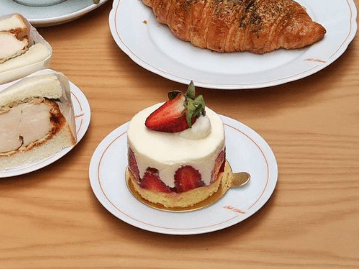 Cafe Kitsune Strawberry shortcake