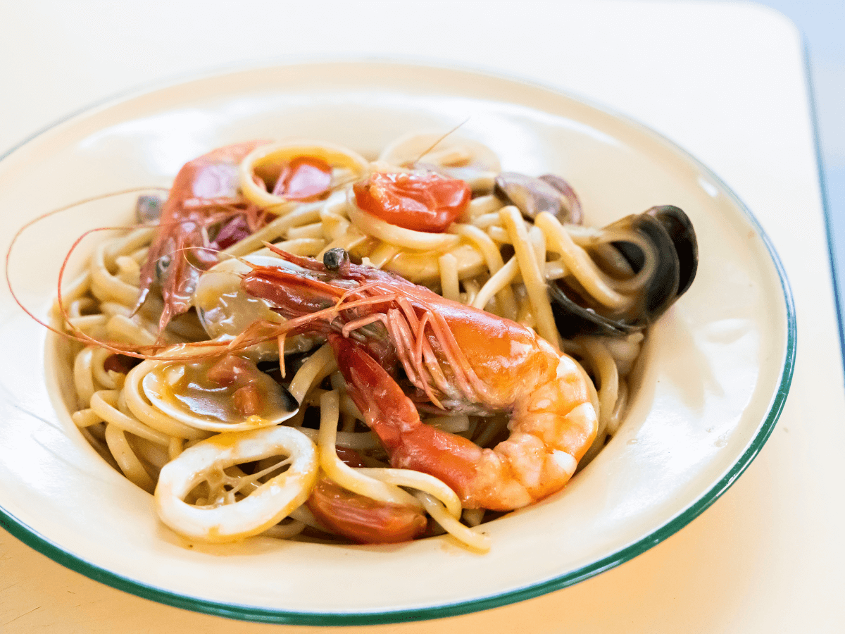 clarence chooi_hungrygowhere_linguine lobster bisque