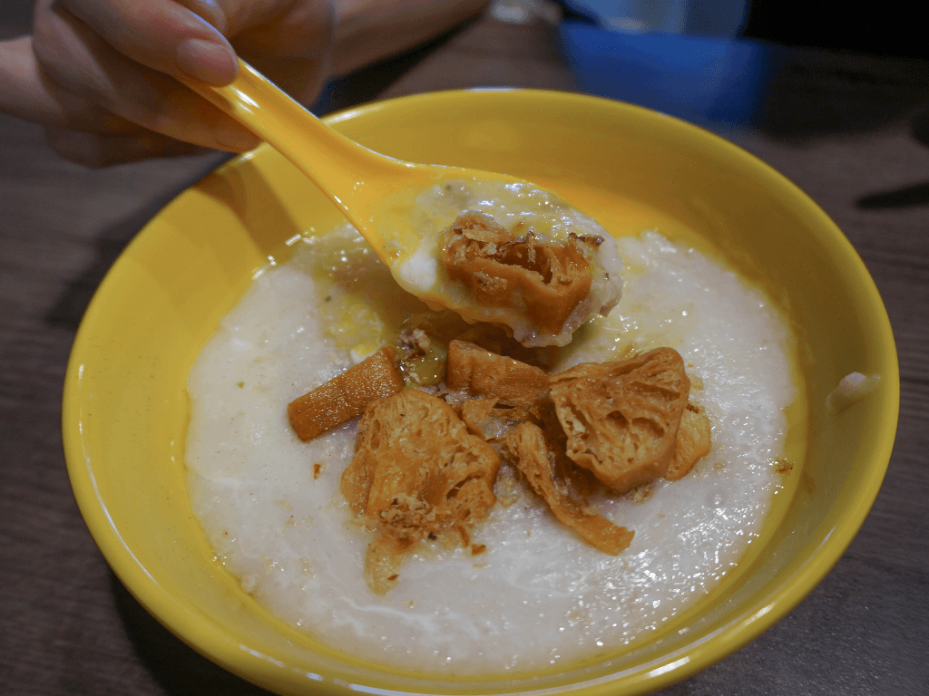 one punggol hawker centre_botak cantonese porridge