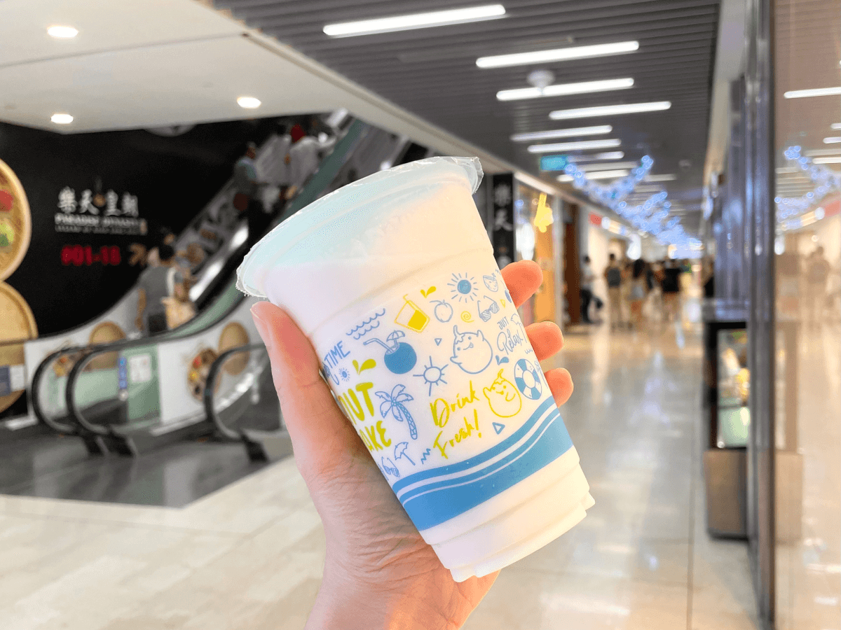 Coconut shakes are S’poreans’ firm favourites: 7 highlights from Grab’s 2022 food trends report