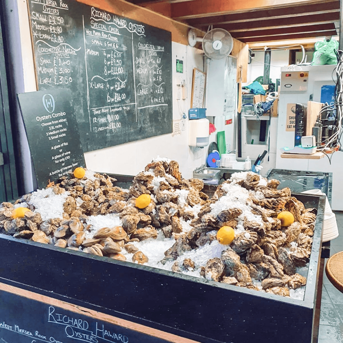must-visit london restaurants_hungrygowhere_richard hawards oysters