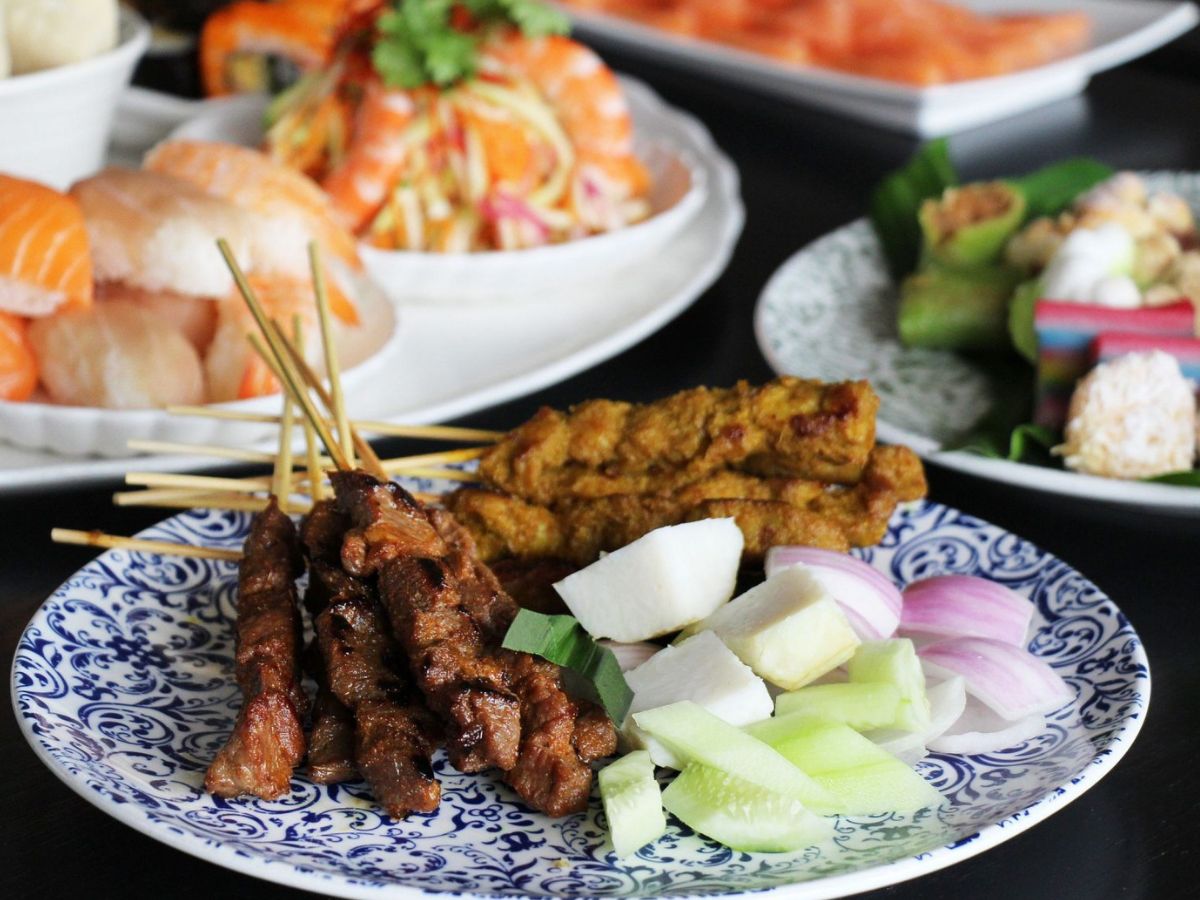 50% off Fairmont Singapore’s halal buffet — free-flow seafood, roasted meats from S$39 per pax