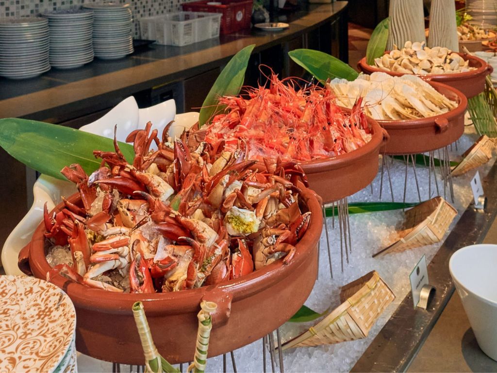 Asian Market Lunch Buffet Menu