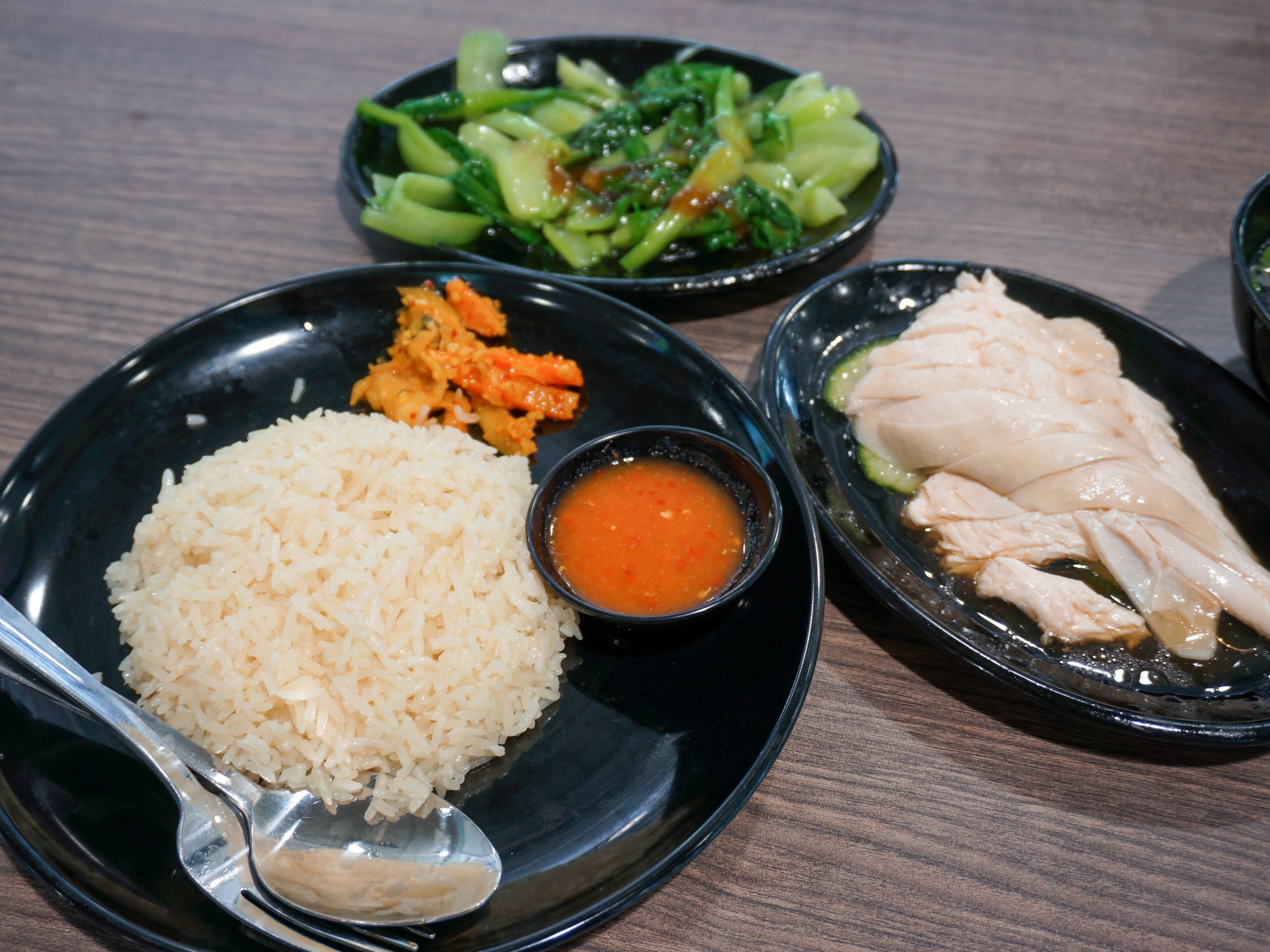 Senja Hawker Centre_HungryGoWhere_Yong Feng Ji Chicken Rice_perfect chicken set