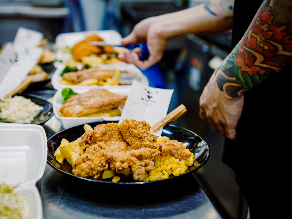 CLOSED] The Flying Pan: Big portions of Western food with 3 sides for $5.50  at Hougang kopitiam