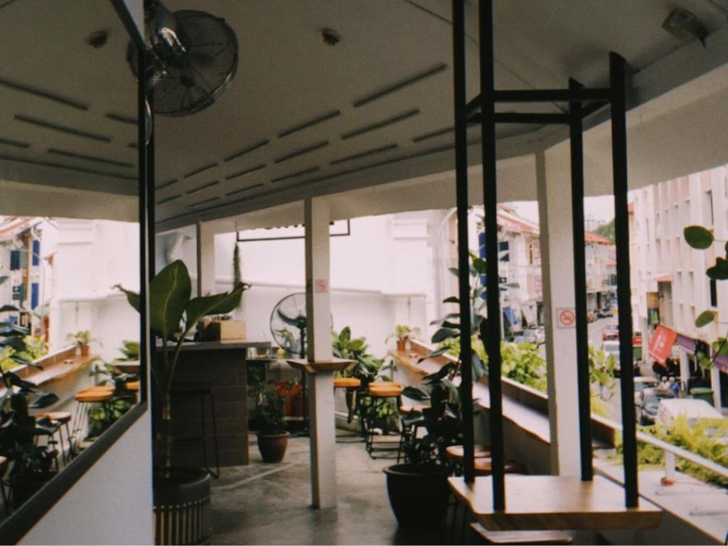04 ev-rooftop bars singapore-foxtail bar-HungryGoWhere