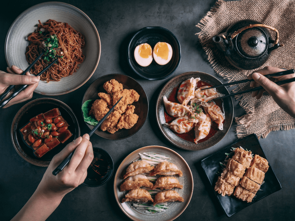 04 je woke ramen side dishes flatlay hungrygowhere