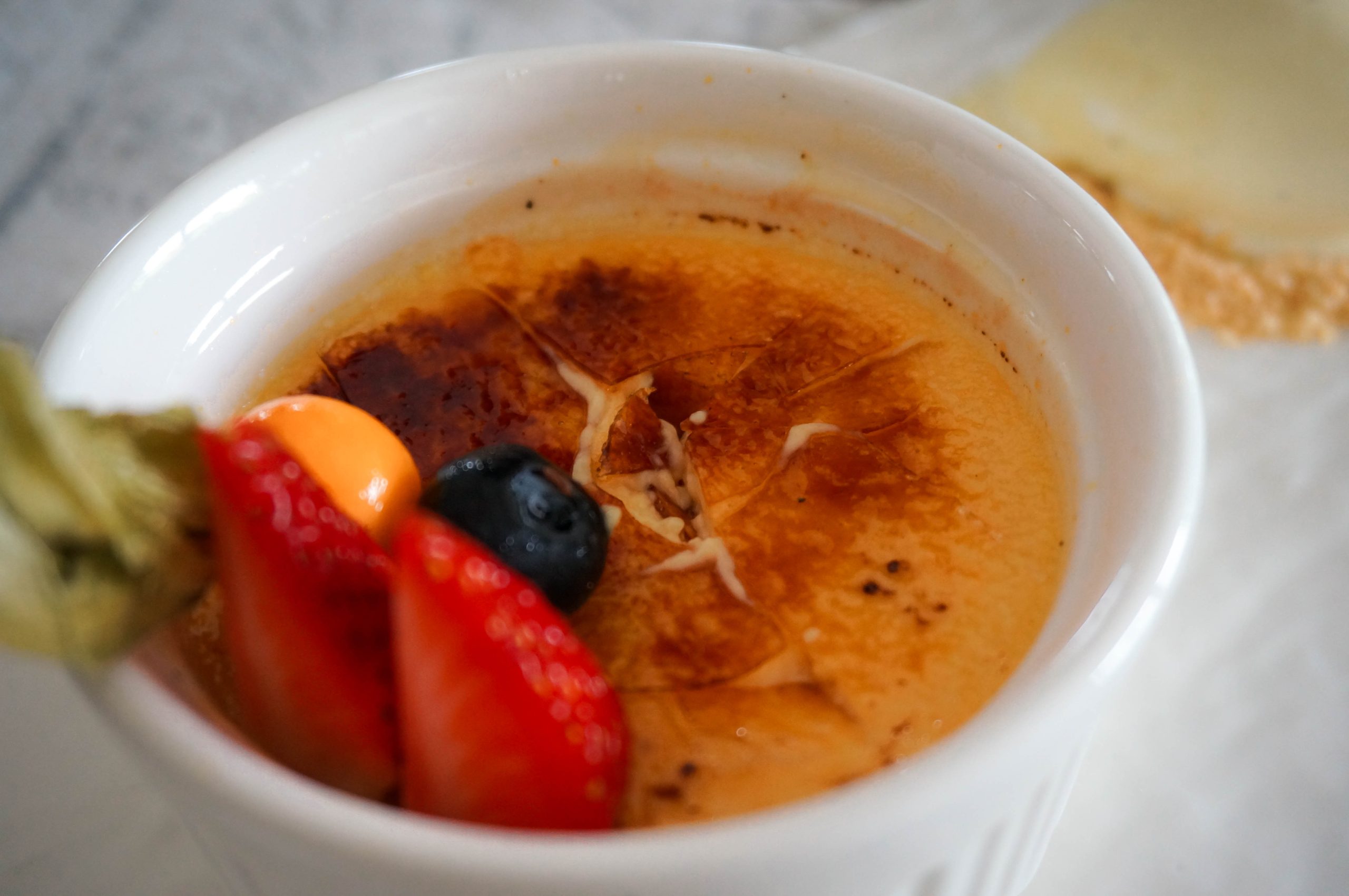 09 gh au balcon - creme brulee - HungryGoWhere