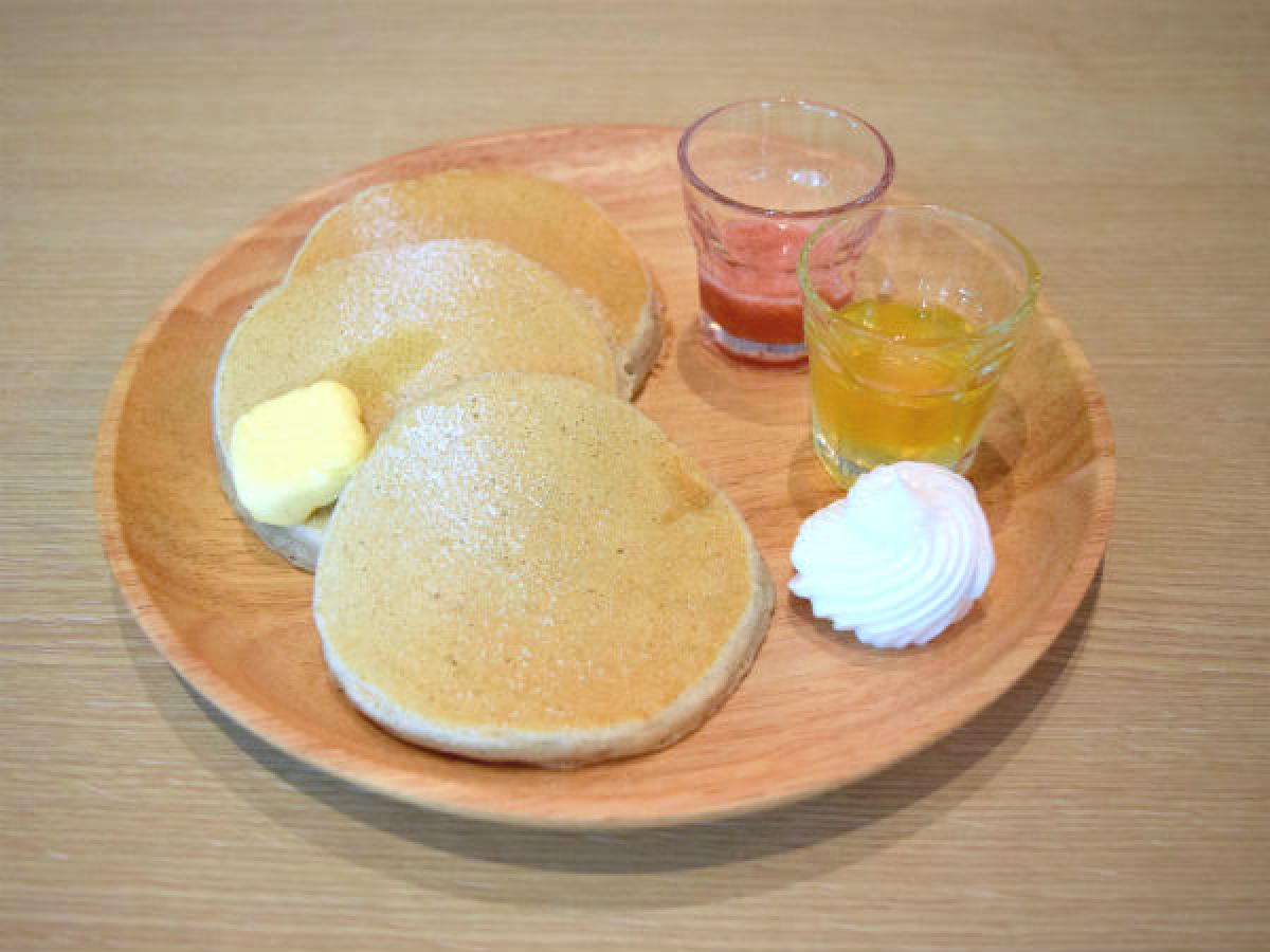 Kyushu Pancake Cafe: Hot New Cafe in Town!