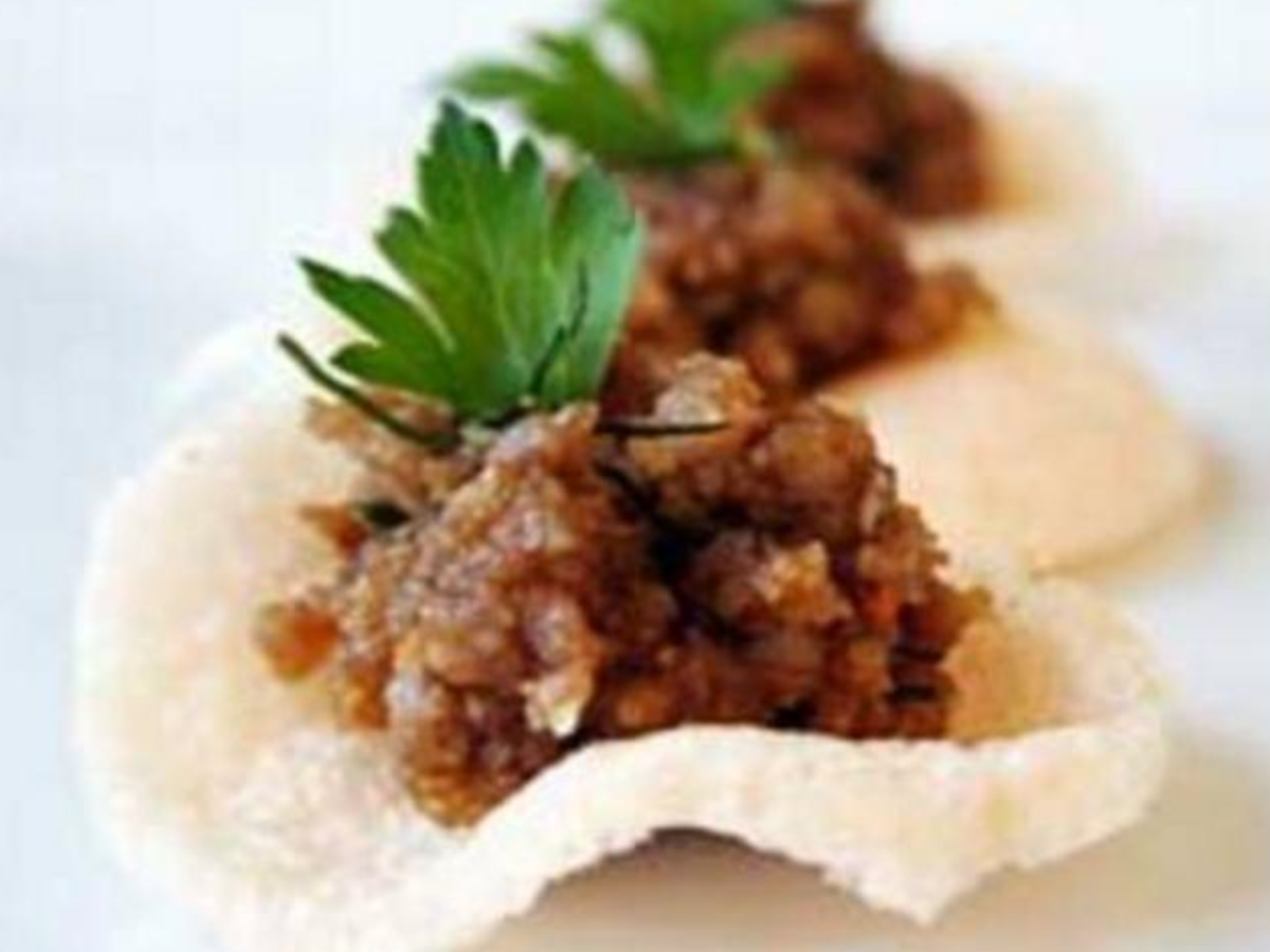 Prawn crackers with ground pork and peanut relish recipe