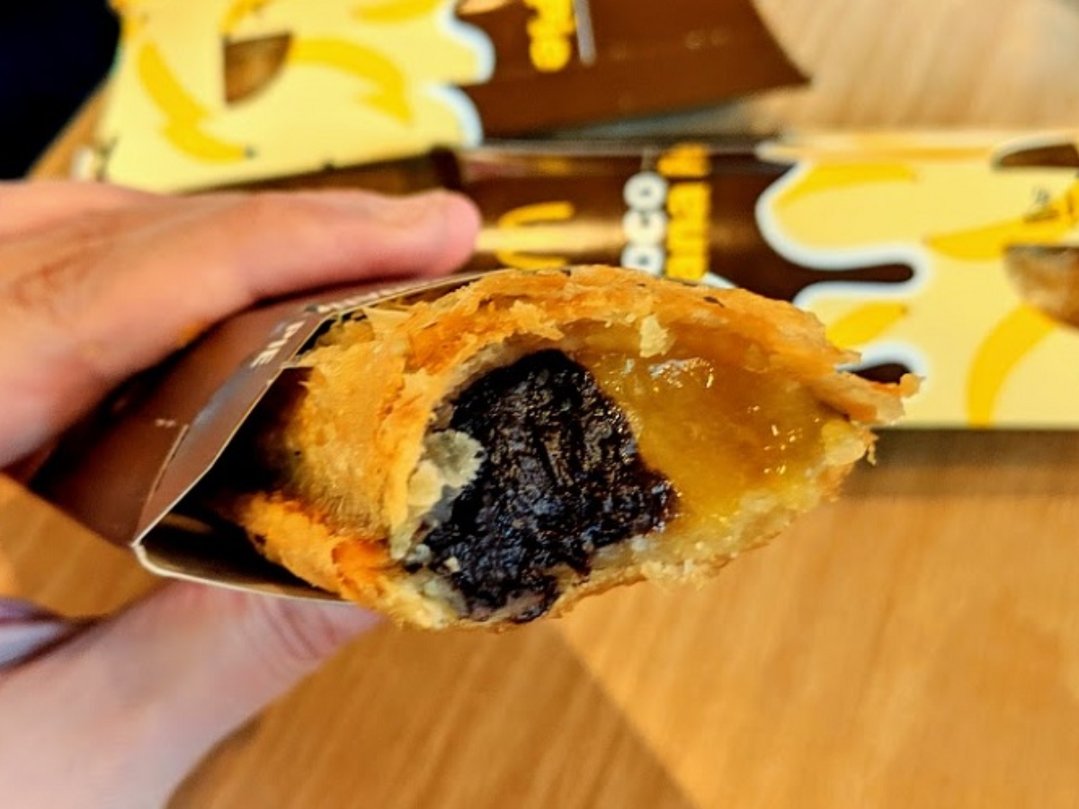 We tried the McDonald’s Choco Banana Pie and here’s our verdict