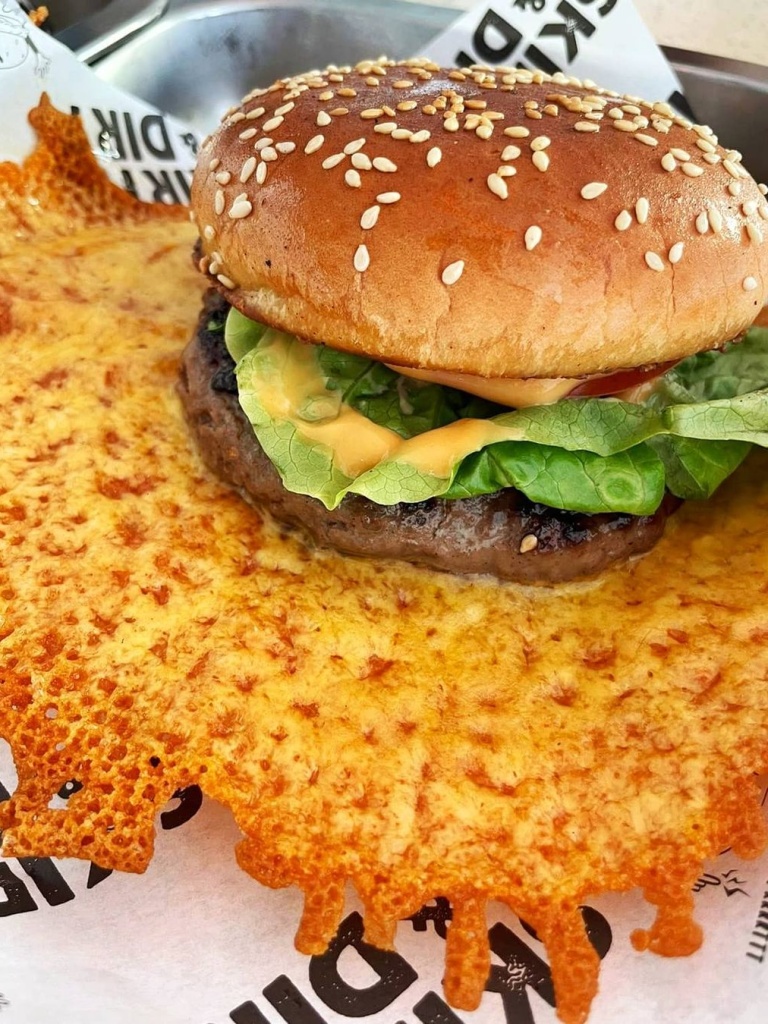 09 sc-Skirt & Dirt-affordable burgers singapore-HungryGoWhere