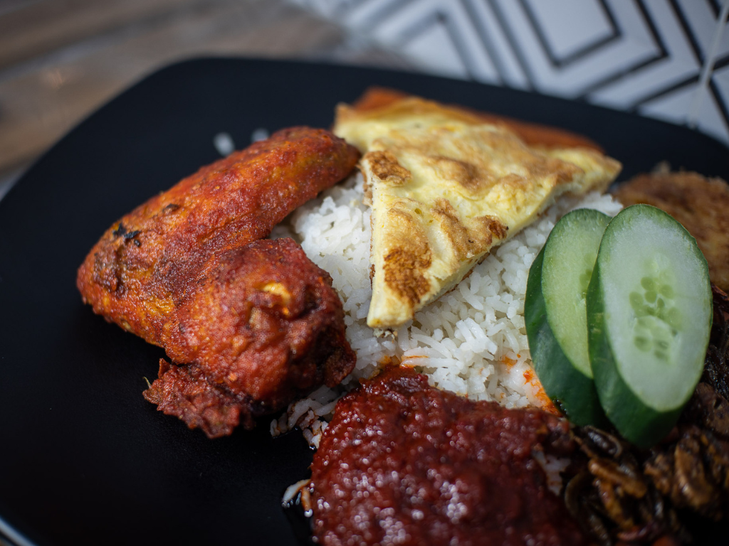 za-sembarang-nasi-lemak-2