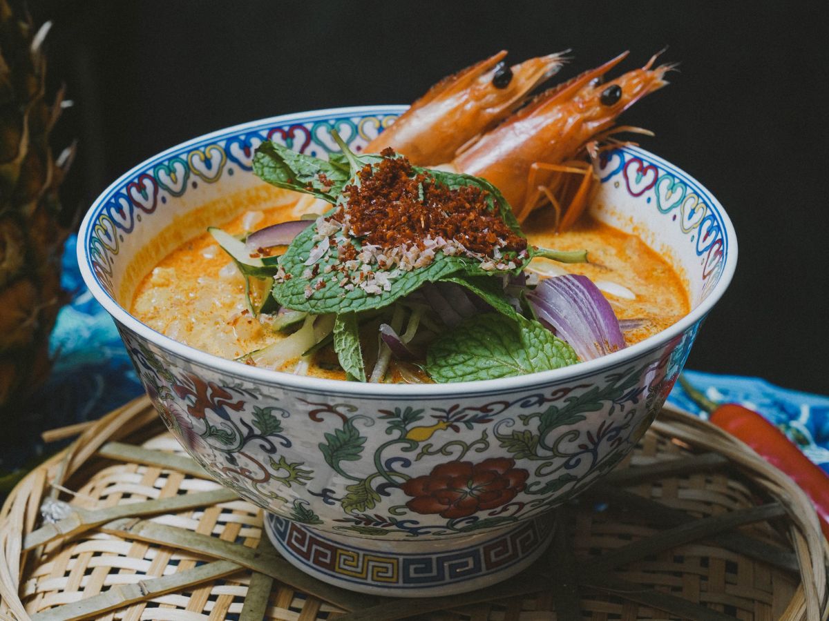 Penang’s famous Granny Q Lemak Laksa opens in Singapore: Get free bowls, no strings attached