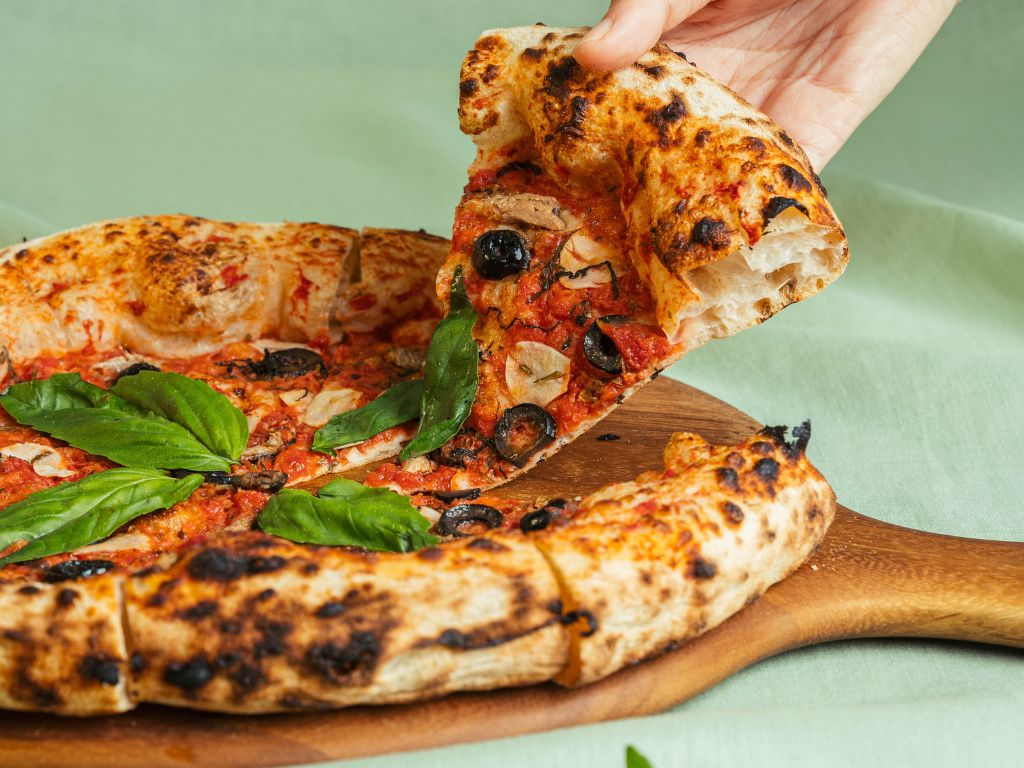 02-ev-casa vostra-pizza delivery by la bottega-anchovies pizza-HungryGoWhere