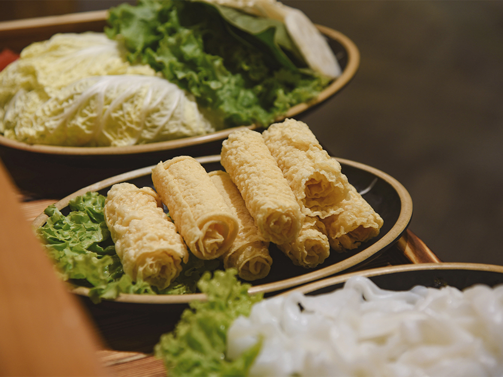 04 gh unhealthy hotpot - beancurd skin roll - HungryGoWhere