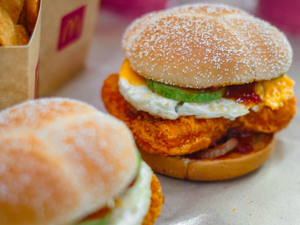 02 ev-mcdonald's singapore-national day special-nasi lemak burger returns-hungrygowhere