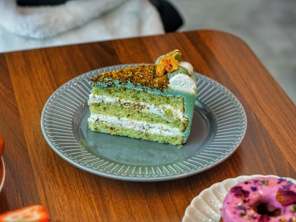 05 ev-rise bakehouse-somerset best cafes-pistachio cake singapore-hungrygowhere