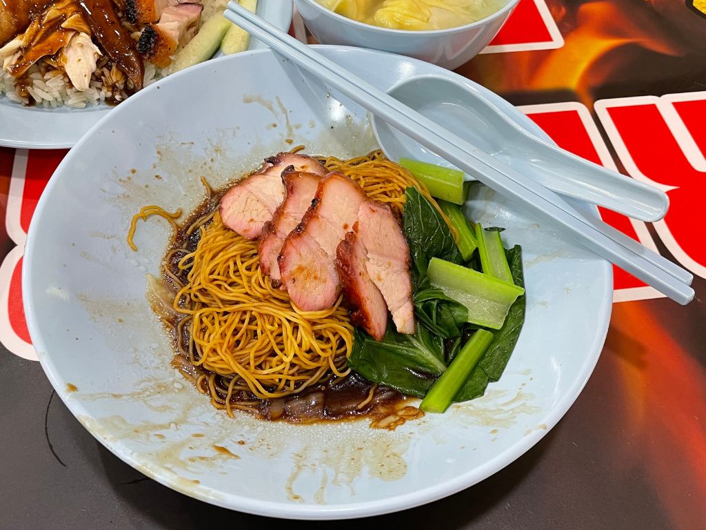 14 ev-wanton mee singapore-hungrygowhere-man xiang traditional roasted meat