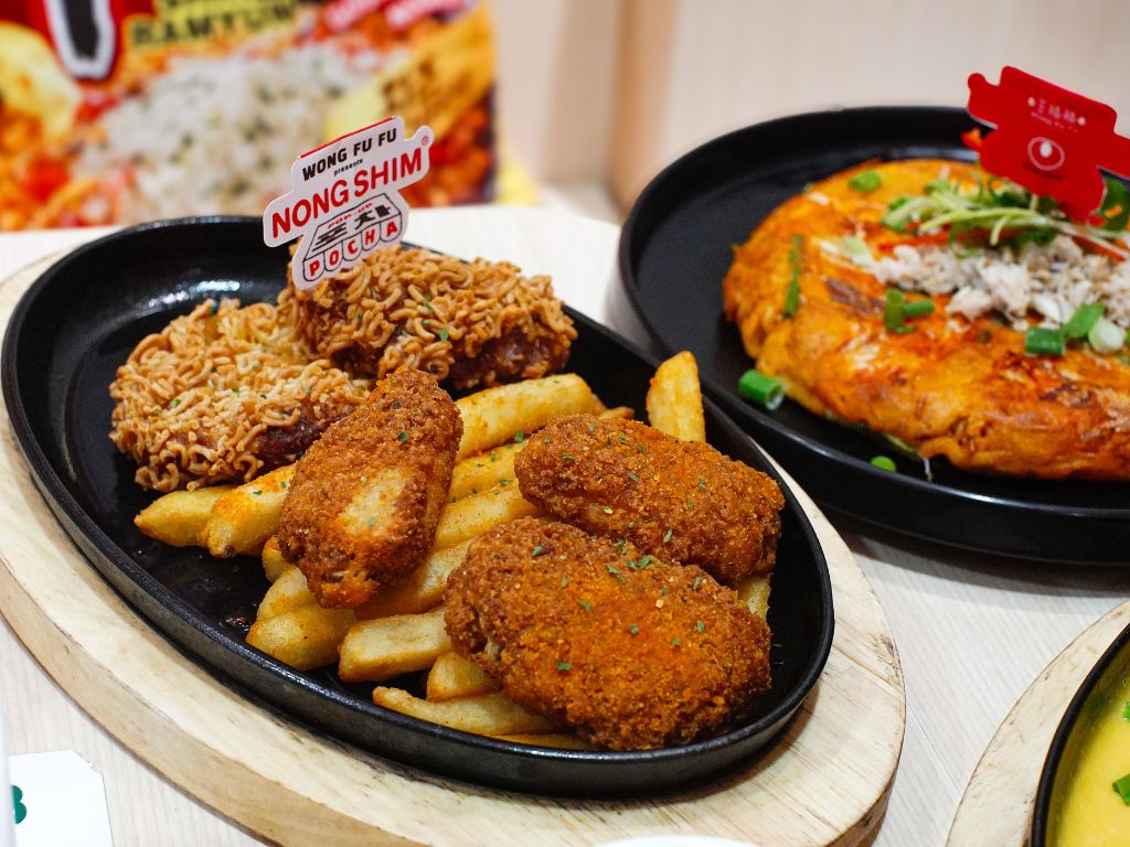 05 ev-nongshim wong fu fu-ramyun seafood croquette and chicken wings-hungrygowhere