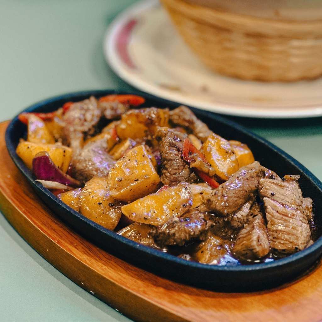 05 pl-hey kee-pan fried beef tenderloin cubes with potatoes-hungrygowhere