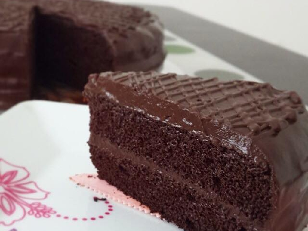 15-em-Janes-Cake-Station-Best-Chocolate-Cake-HungryGoWhere