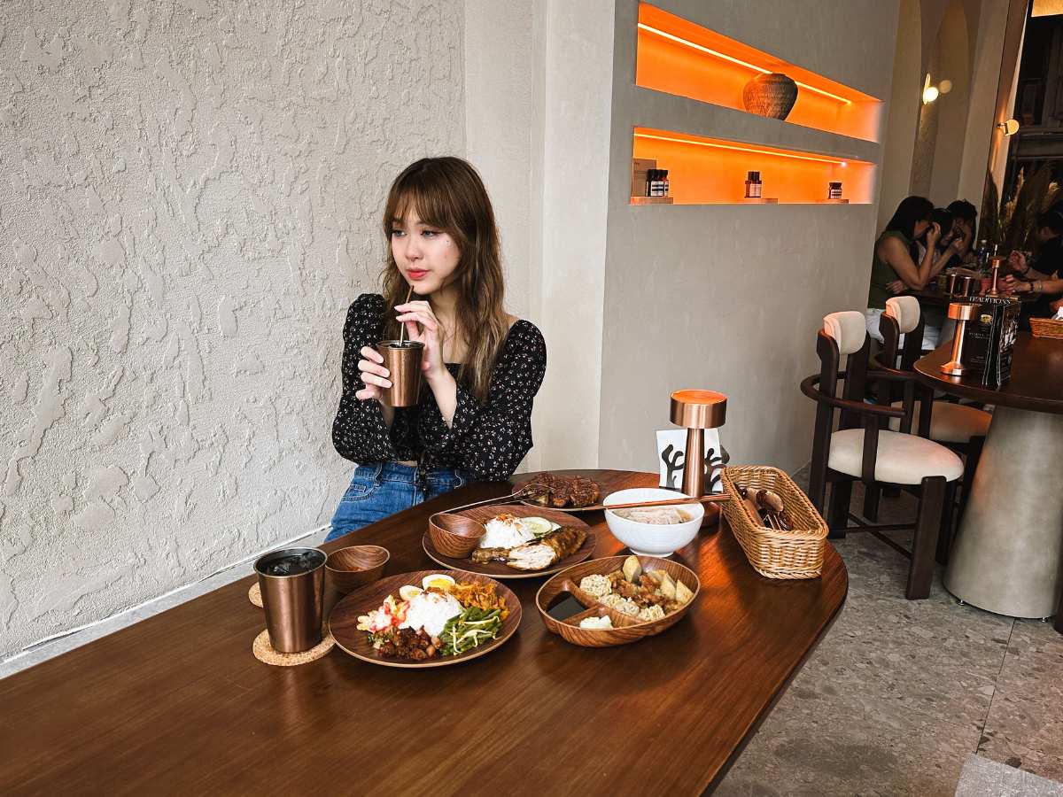 Jakarta Ropang Project is a new ’gram-worthy cafe in Somerset with authentic Indonesian dishes under S$15