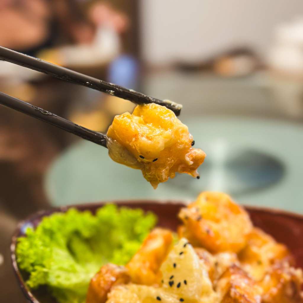 03 pl-song yue taiwan cuisine-pineapple prawns with crispy you tiao-hungrygowhere