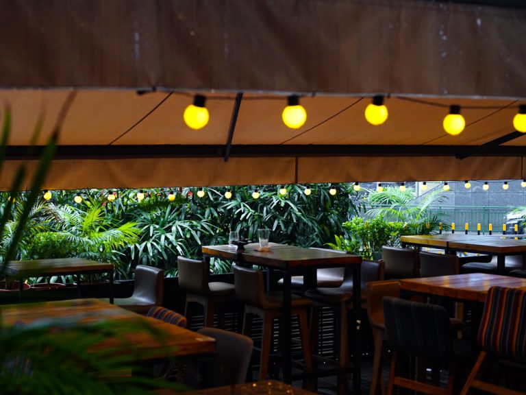 Autobar in CBD serves value-for-money $35 heritage lunch, S$10 happy ...