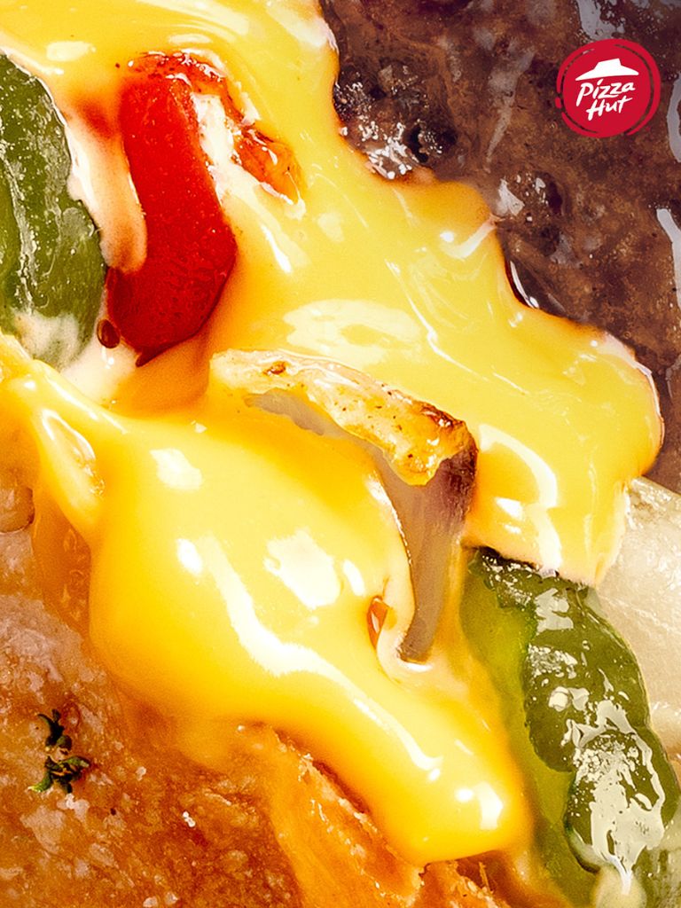 It’s like a cheeseburger, but not quite. Photo: Pizza Hut Singapore pizza hut