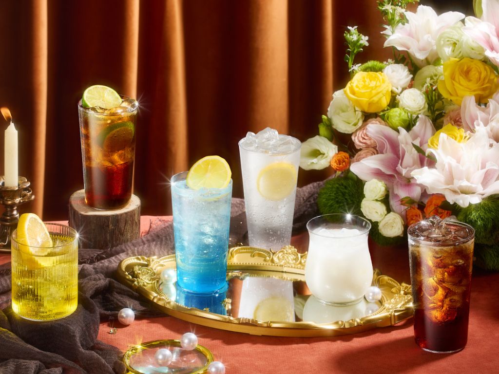 Free-flow beer or cocktails for just S$19.99! Photo: Helen’s Bar free-flow alcohol singapore