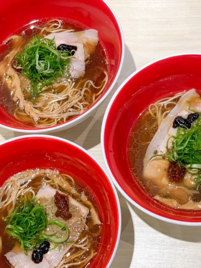 Original truffle shoyu soba. Photo: Tsuta Japanese Soba Noodles/Instagram Jewel Changi food