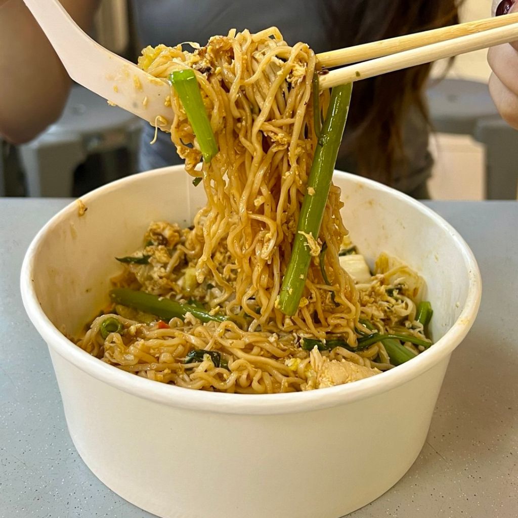 The Powerhouse with Mama noodles. Photo: Shannon Yap/HungryGoWhere Suki Bowl Roxy Square