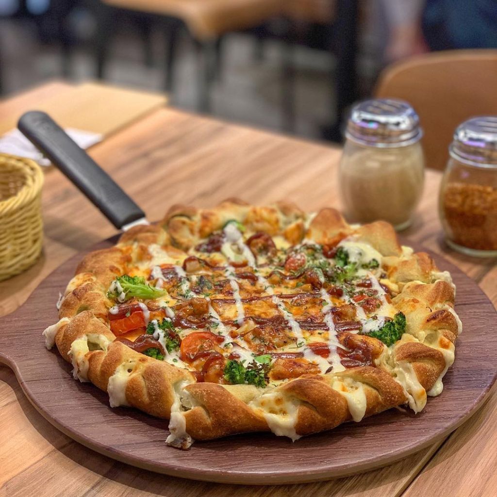 Cheesy Maru Oppa. Photo: Pizza Maru/Instagram Jewel Changi food