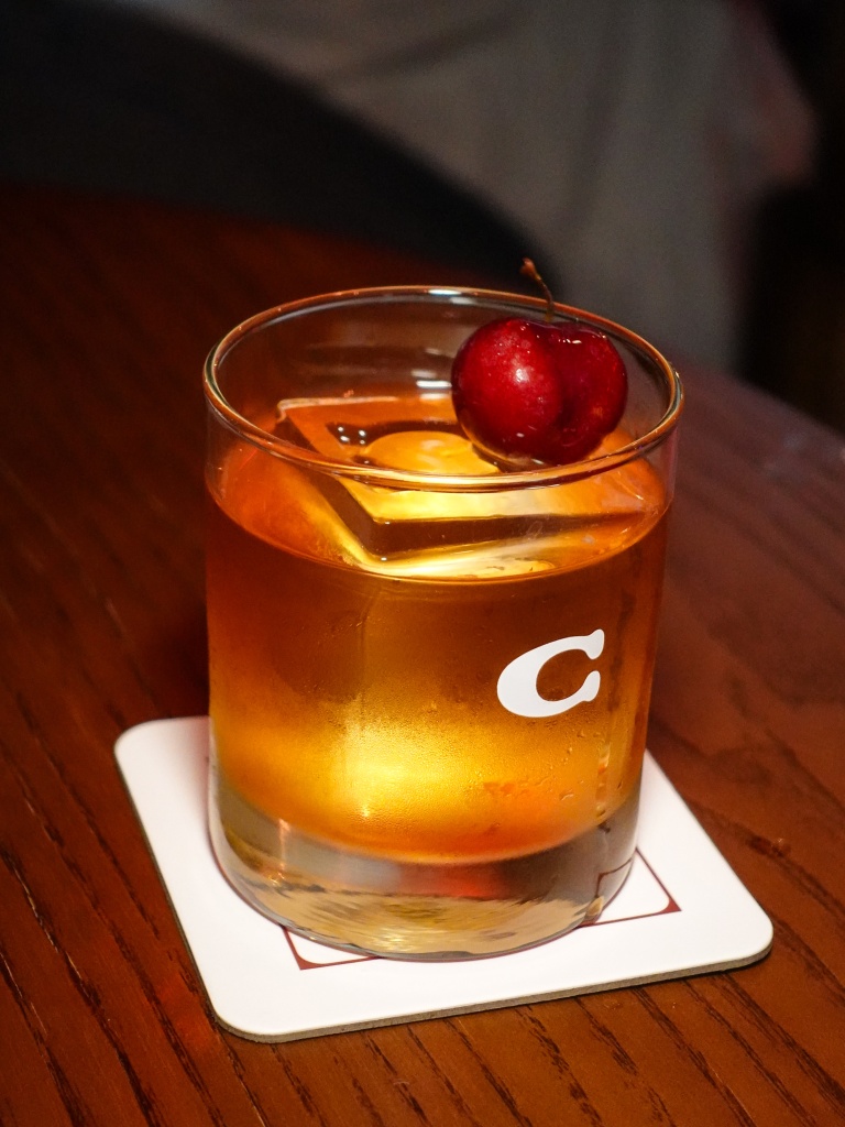 The Coach Bar’s Manhattan. Photo: Sarah Chua/HungryGoWhere coach bar singapore keong saik