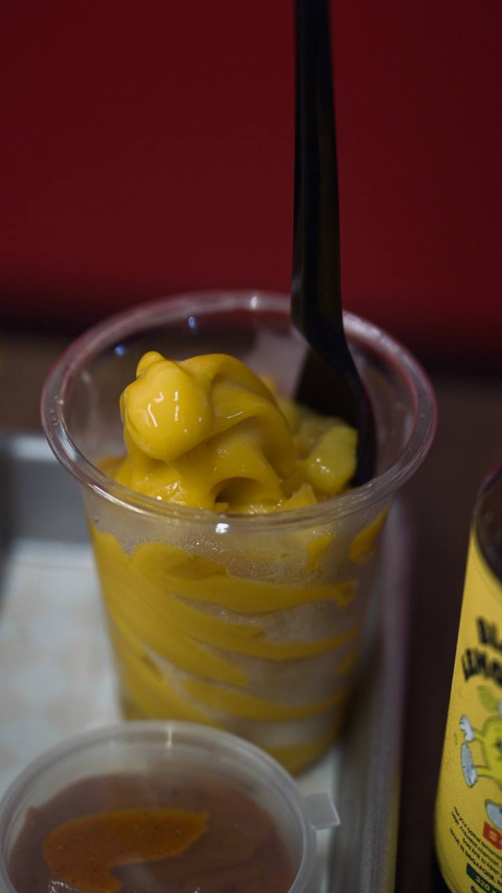 Photo: Abdul Rahim/HungryGoWhere Burgs Singapore
