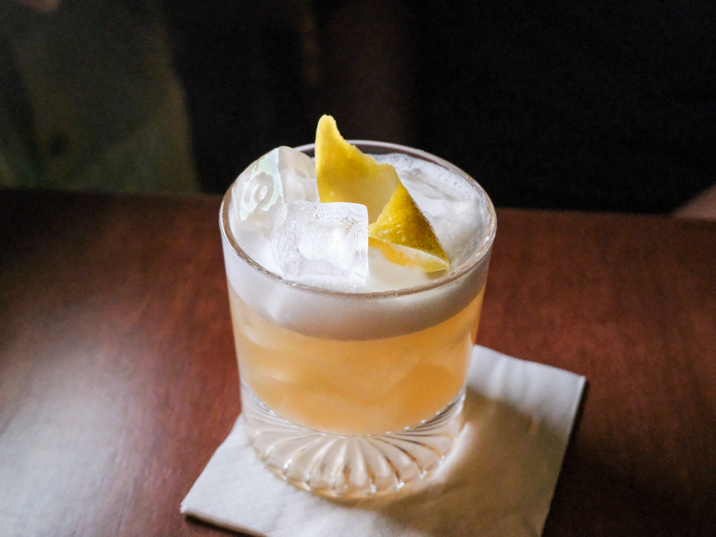 Build your own cocktail… sort of. Photo: Gary Lim/HungryGoWhere Puffy Bois