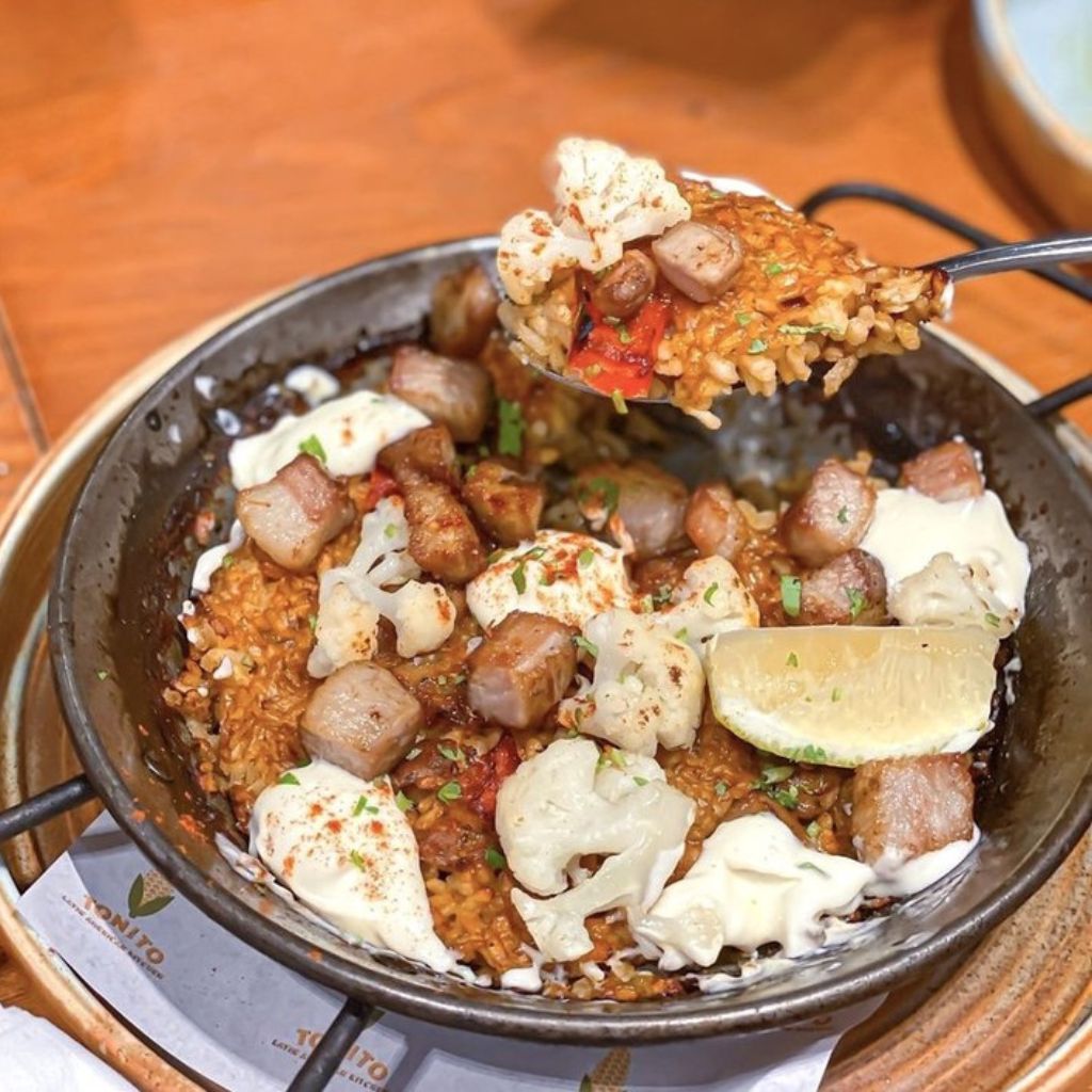 Paella de cerdo. Photo: Tonito/Instagram Jewel Changi food