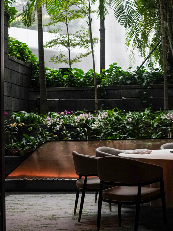 Peking duck with a stunning rain vortex view. Photo: Evan Mua/HungryGoWhere Jewel Changi food