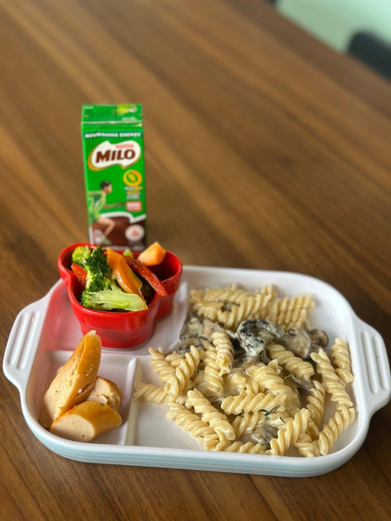 The parent in me gives a nod of approval for the vegetables. Photo: Jovis Cafe/Facebook kid friendly restaurants