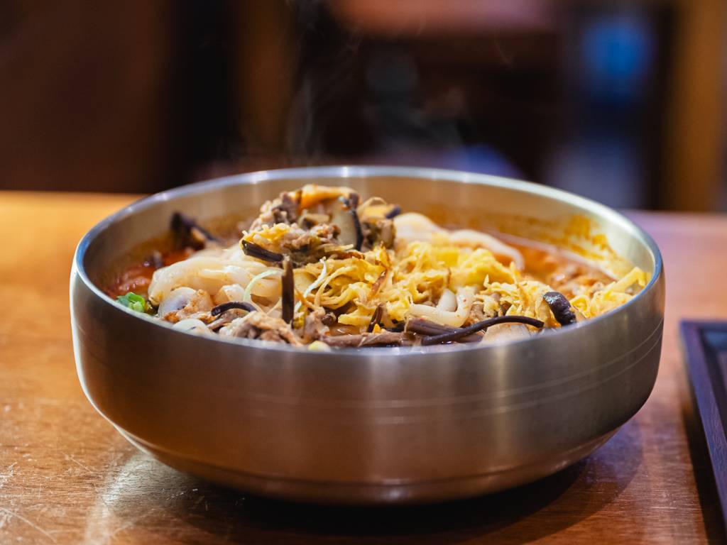 Kalguksu — not the bowl this writer had in Jeonju, but close enough. Photo: Abdul Rahim Anwar/HungryGoWhere kalguksu seoul noodle shop