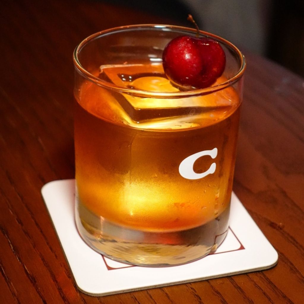The Coach Bar’s Manhattan. Photo: Sarah Chua/HungryGoWhere places to eat in singapore