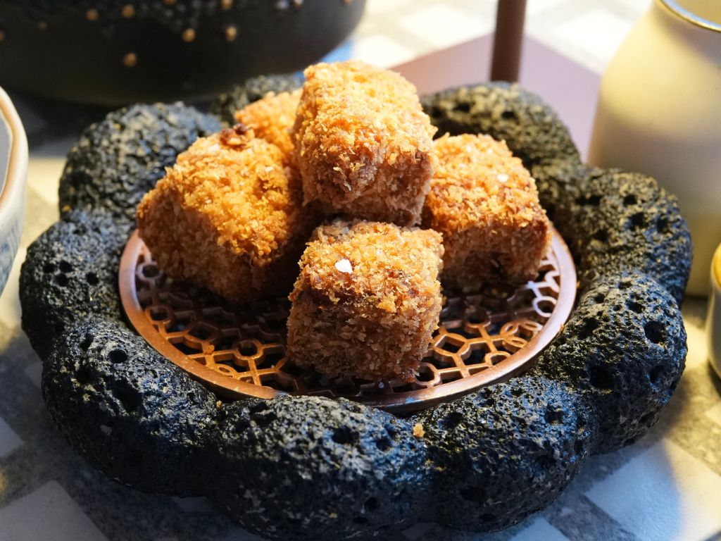 The fried lasagna hits the right spot. Photo: Shannon Yap/HungryGoWhere 1-alfaro