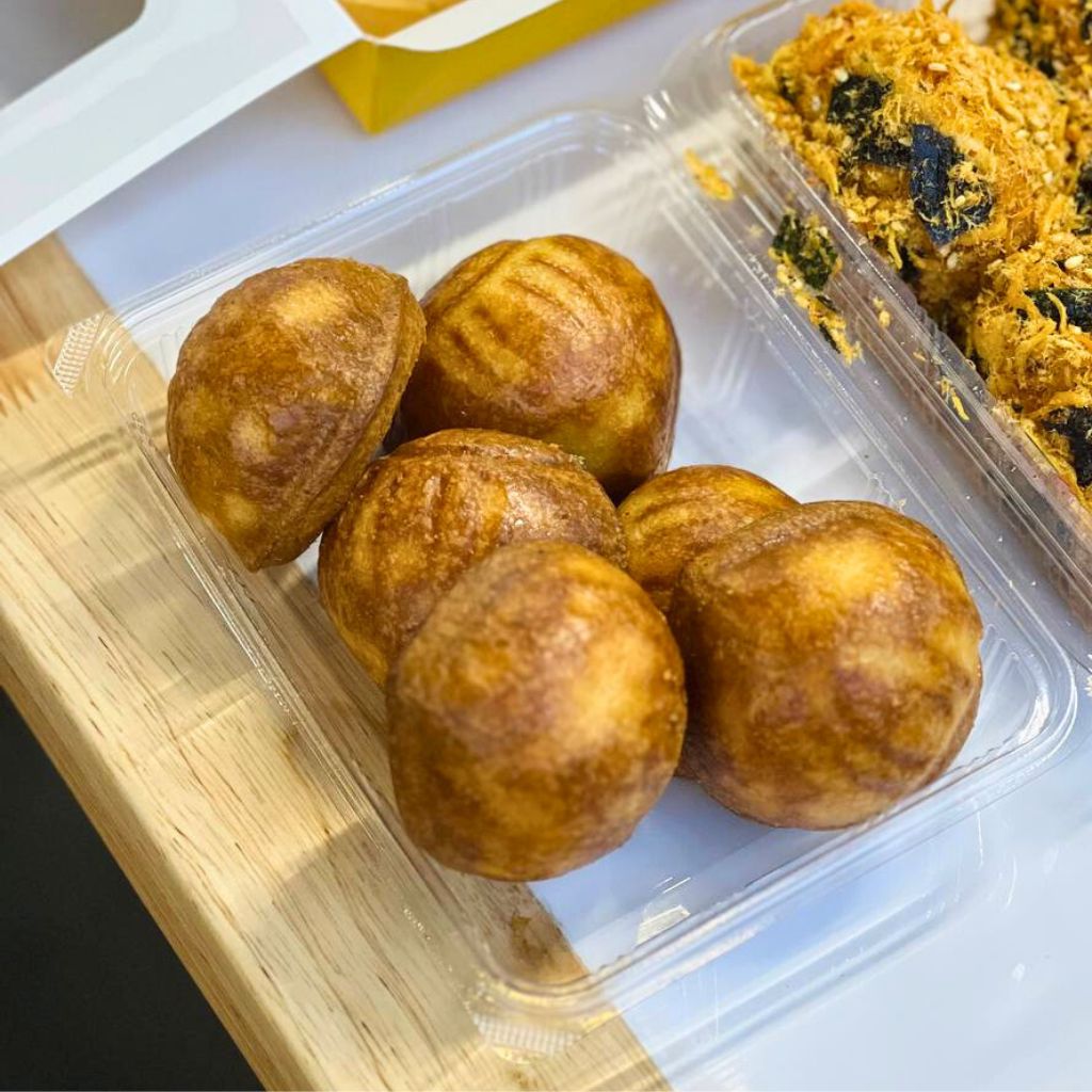 Butter mochi. Photo: Shannon Yap/HungryGoWhere bao's pastry