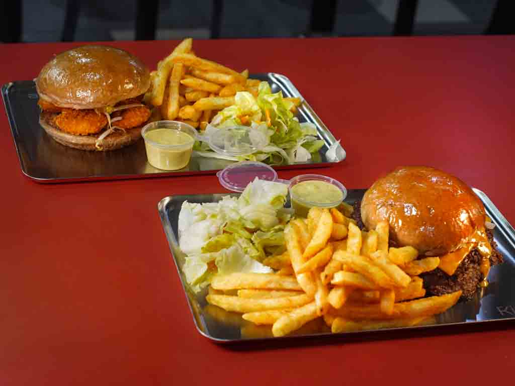 The menu is simple. Photo: Evan Mua/HungryGoWhere kine burgers